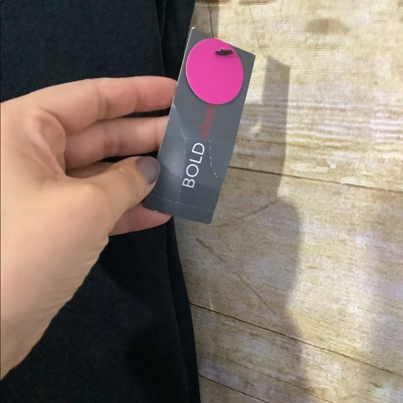 BOLD elements Dress - Picture 3 of 13